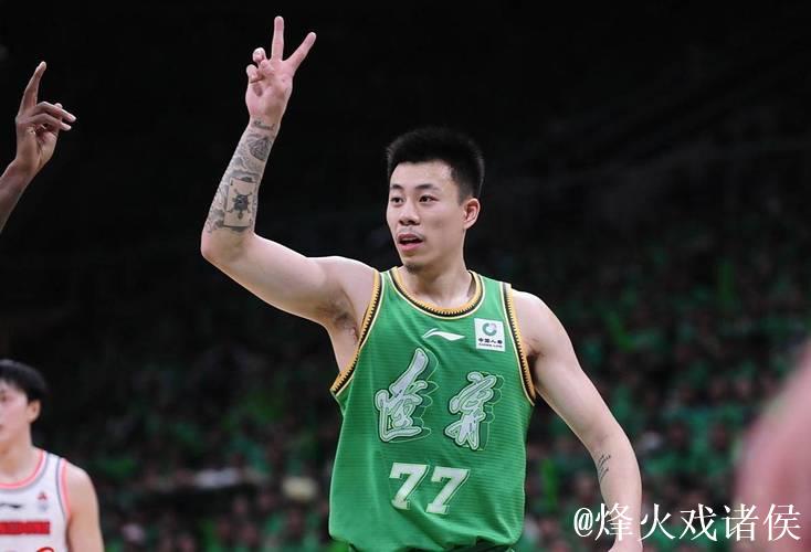 辽宁队狂胜广厦，双喜临门，张镇麟被遗忘